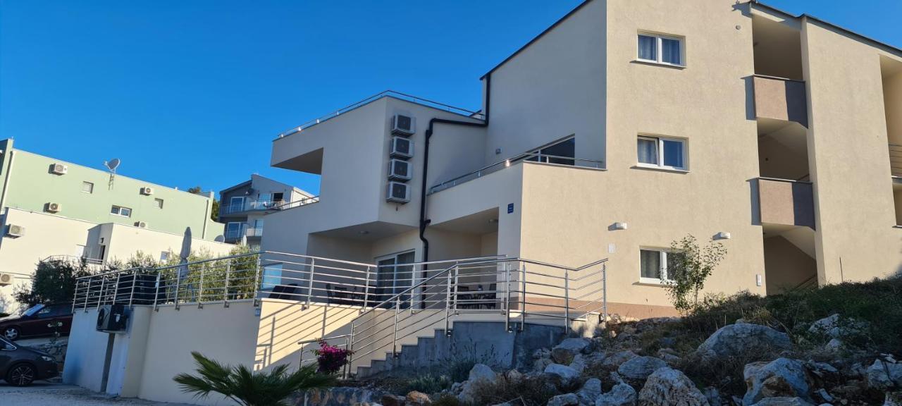 Apartment Aninka Komarna
