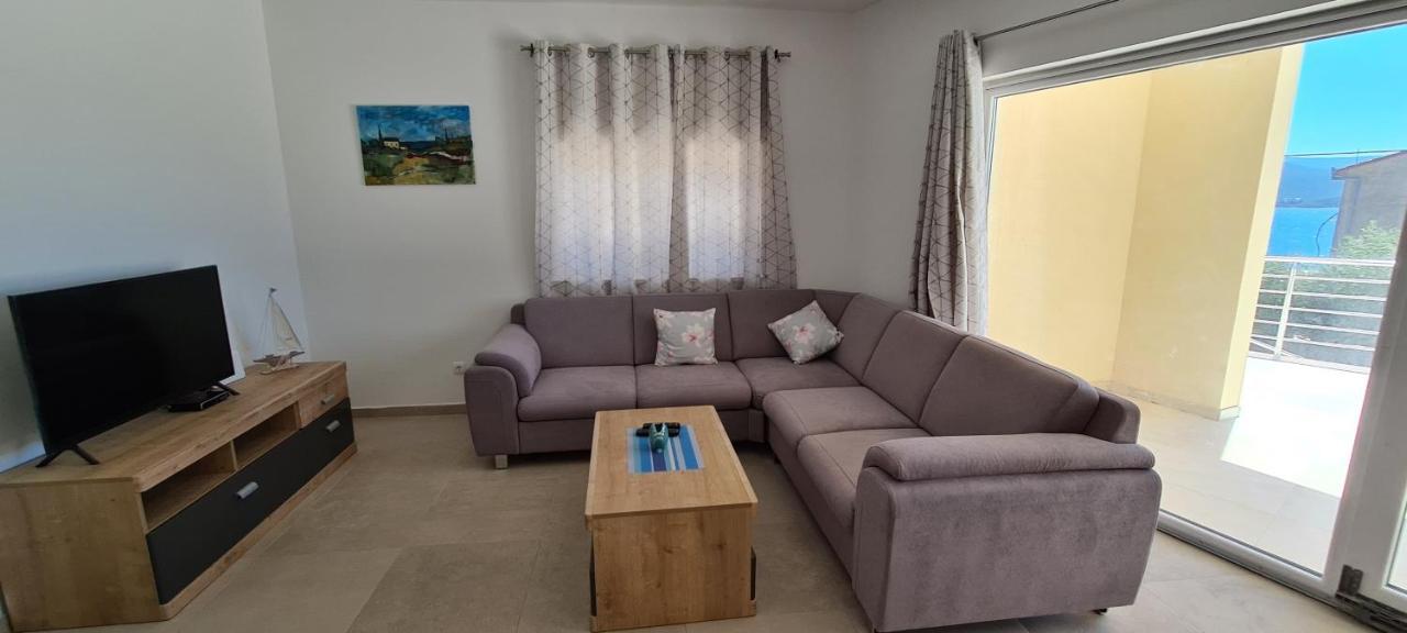 Aninka Apartment Komarna